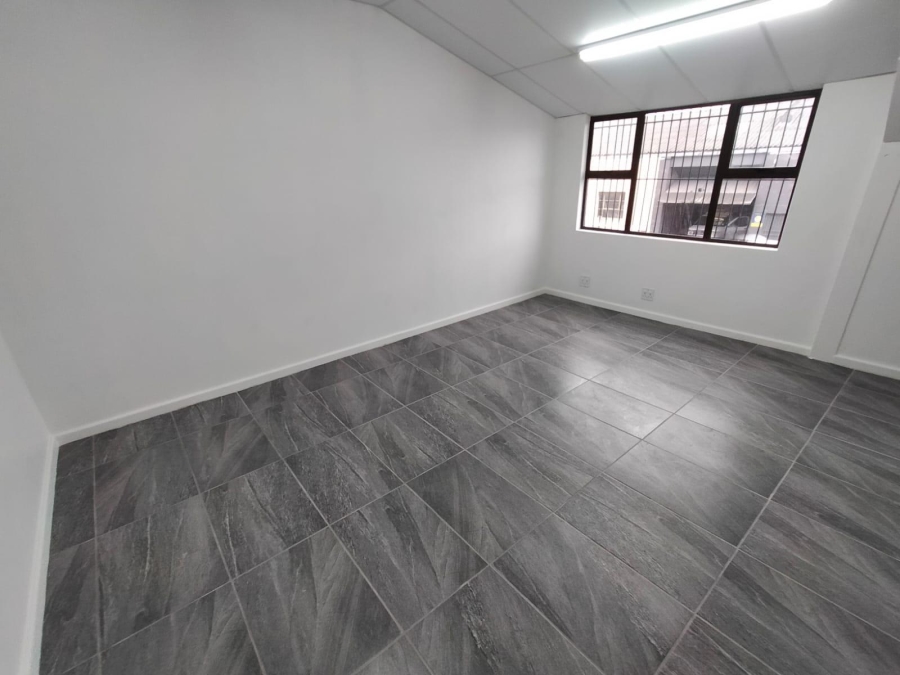 To Let commercial Property for Rent in Triangle Farm Western Cape